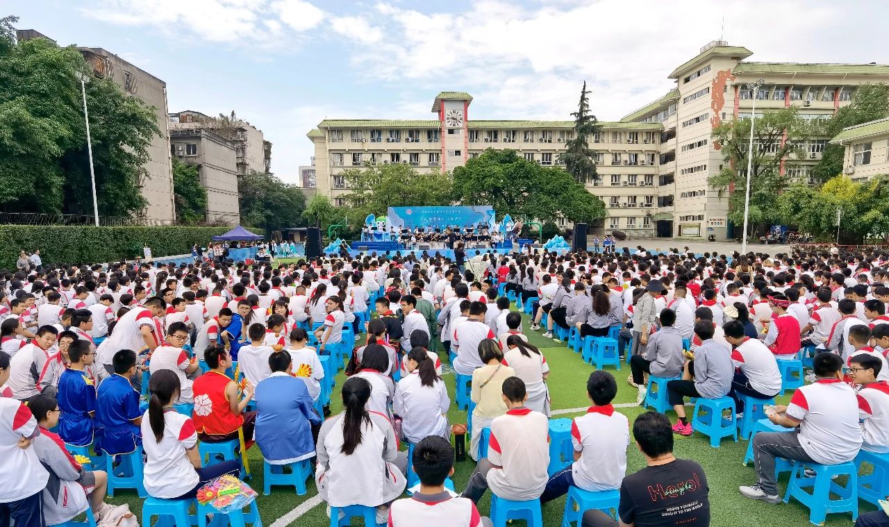 https://www.sczjw.net.cn:443/cms-web/ueditor/download?id=942202029277233152