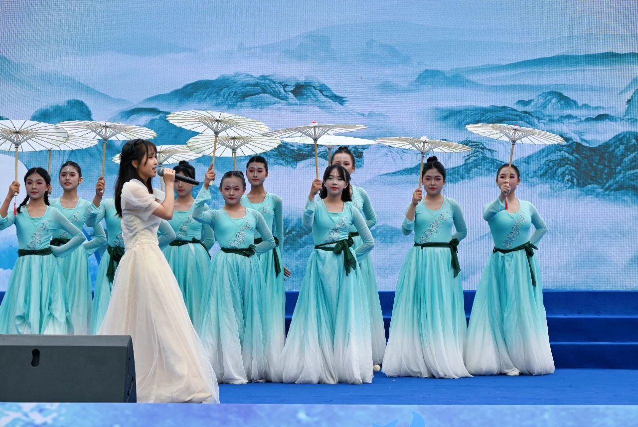 https://www.sczjw.net.cn:443/cms-web/ueditor/download?id=942203611385479168