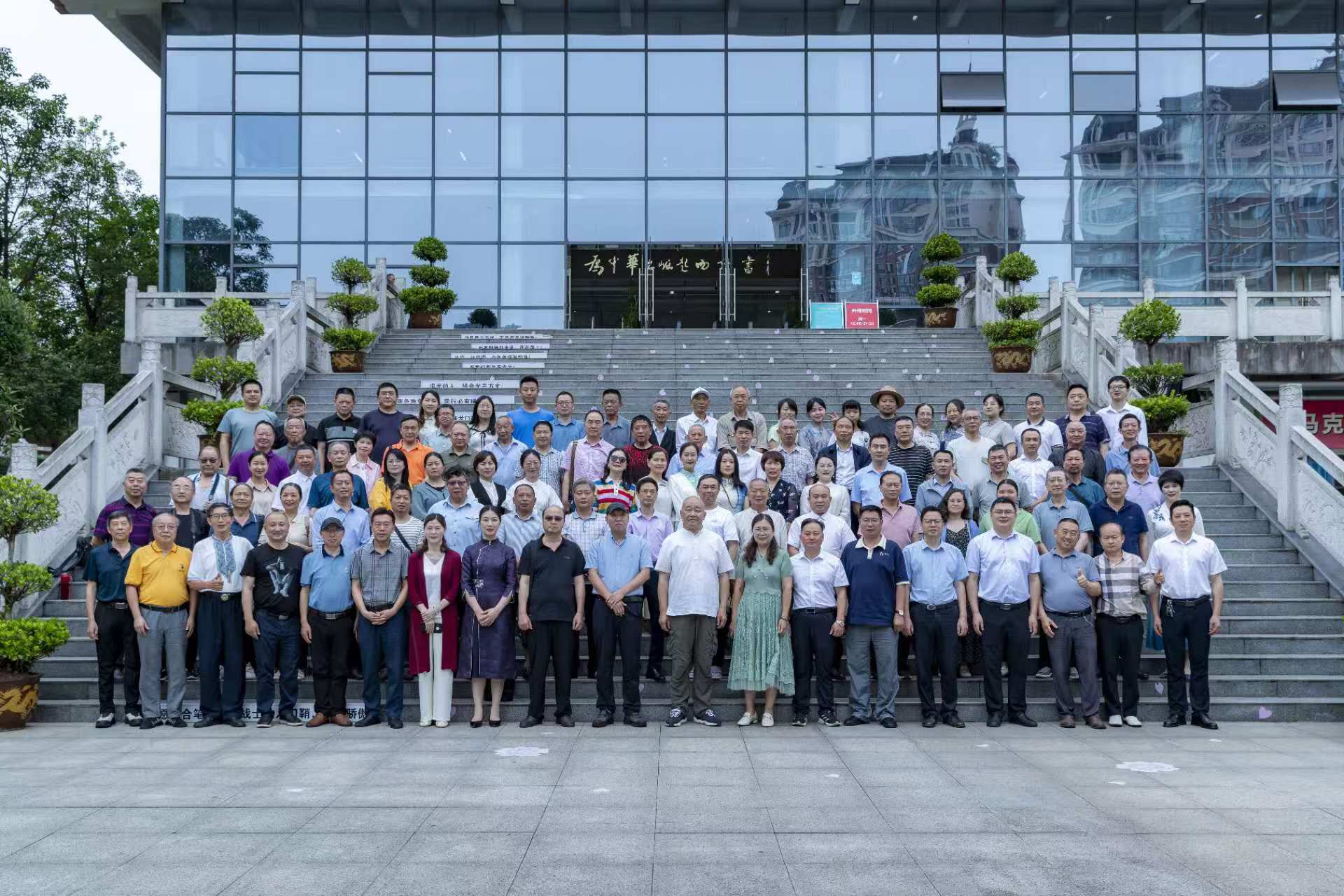 https://www.sczjw.net.cn:443/cms-web/ueditor/download?id=944376654878785536