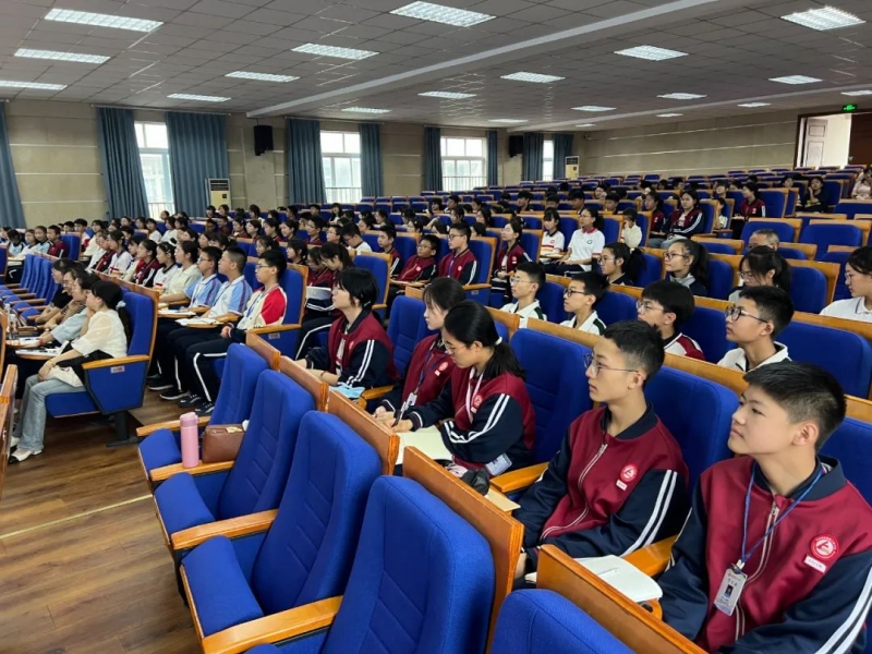 https://www.sczjw.net.cn:443/cms-web/ueditor/download?id=945964964340350976