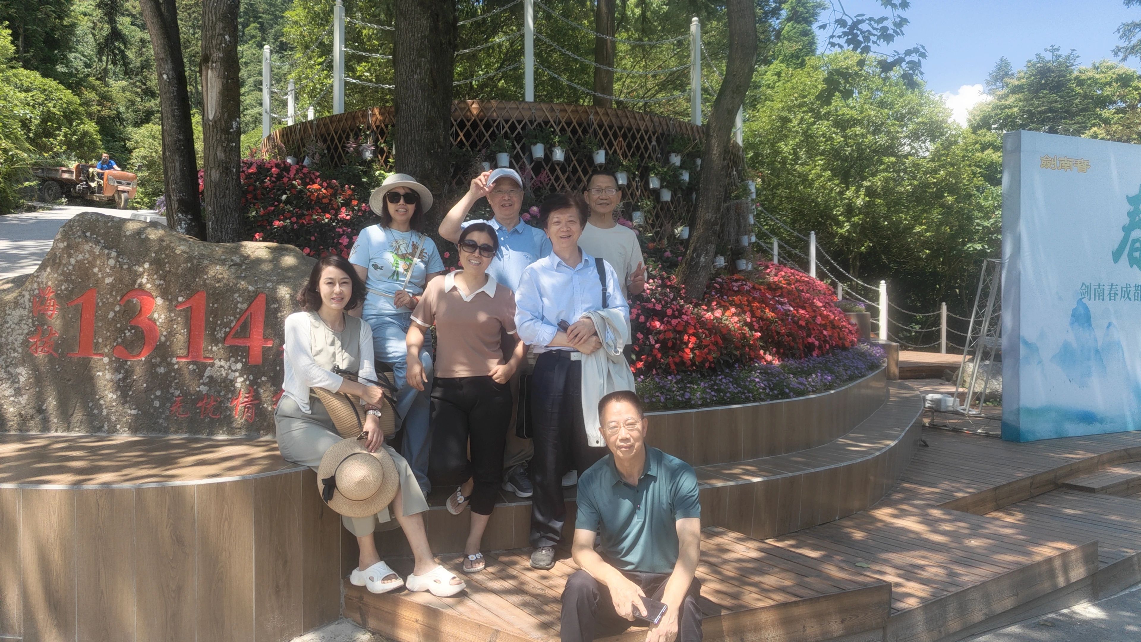 https://www.sczjw.net.cn:443/cms-web/ueditor/download?id=950604663700897792