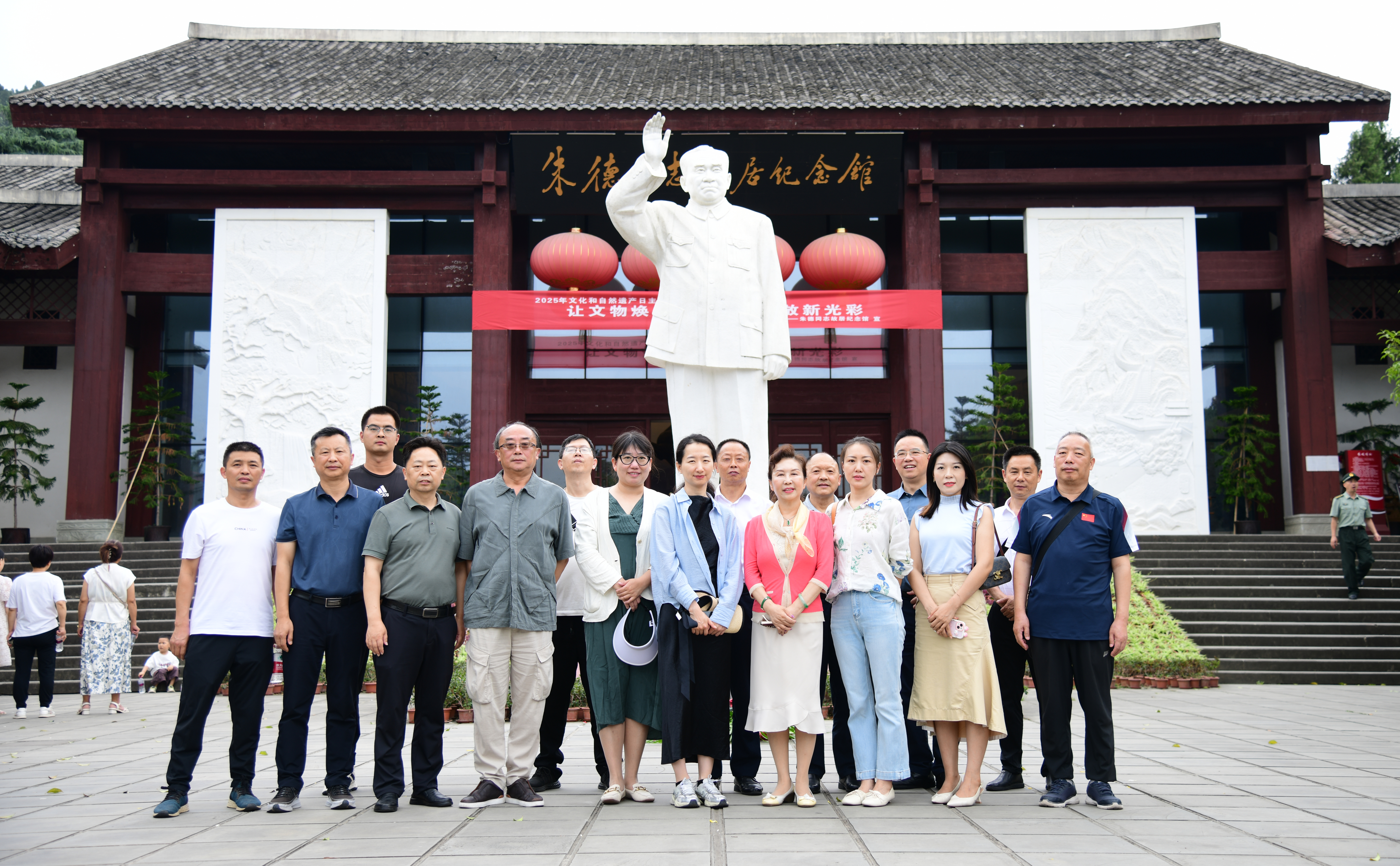 https://www.sczjw.net.cn:443/cms-web/ueditor/download?id=951704977816469504
