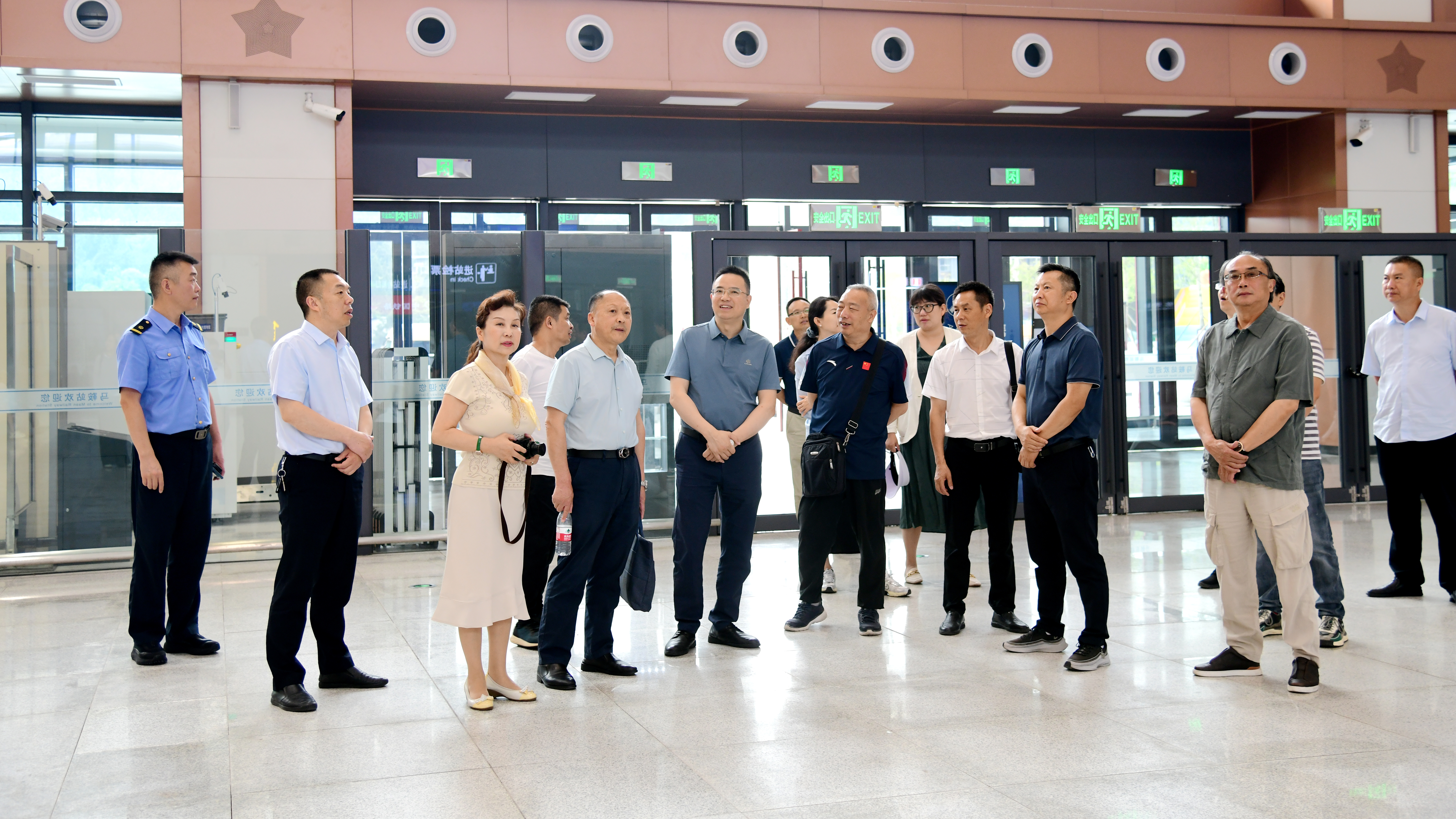 https://www.sczjw.net.cn:443/cms-web/ueditor/download?id=951705109937045504