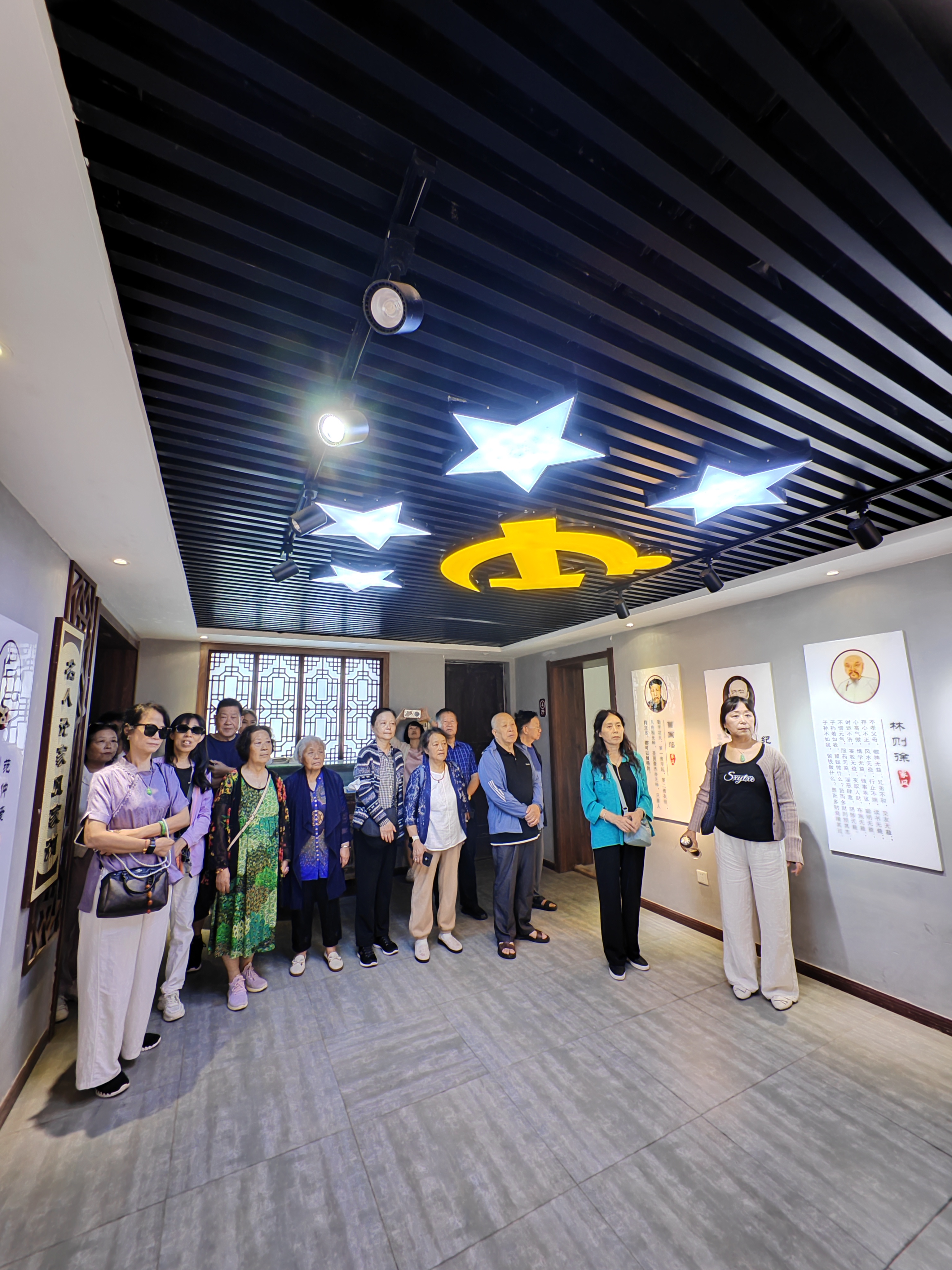https://www.sczjw.net.cn:443/cms-web/ueditor/download?id=952783797131853824