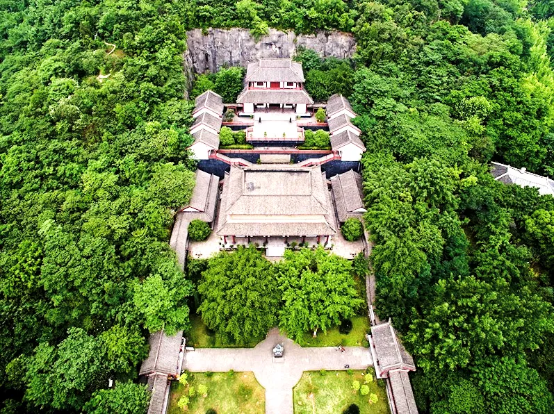 https://www.sczjw.net.cn:443/cms-web/ueditor/download?id=953089880484397056