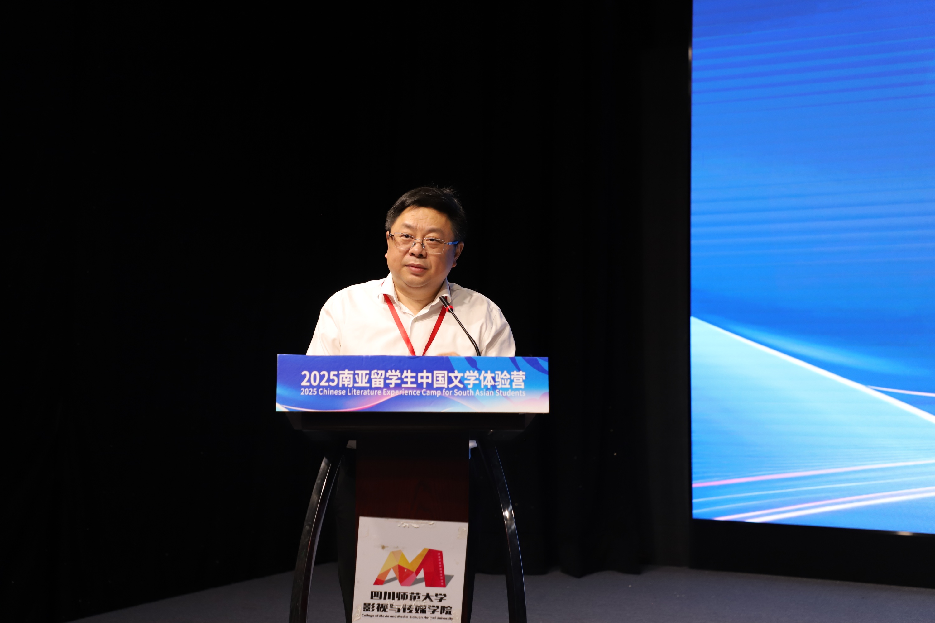 https://www.sczjw.net.cn:443/cms-web/ueditor/download?id=956054108681977856