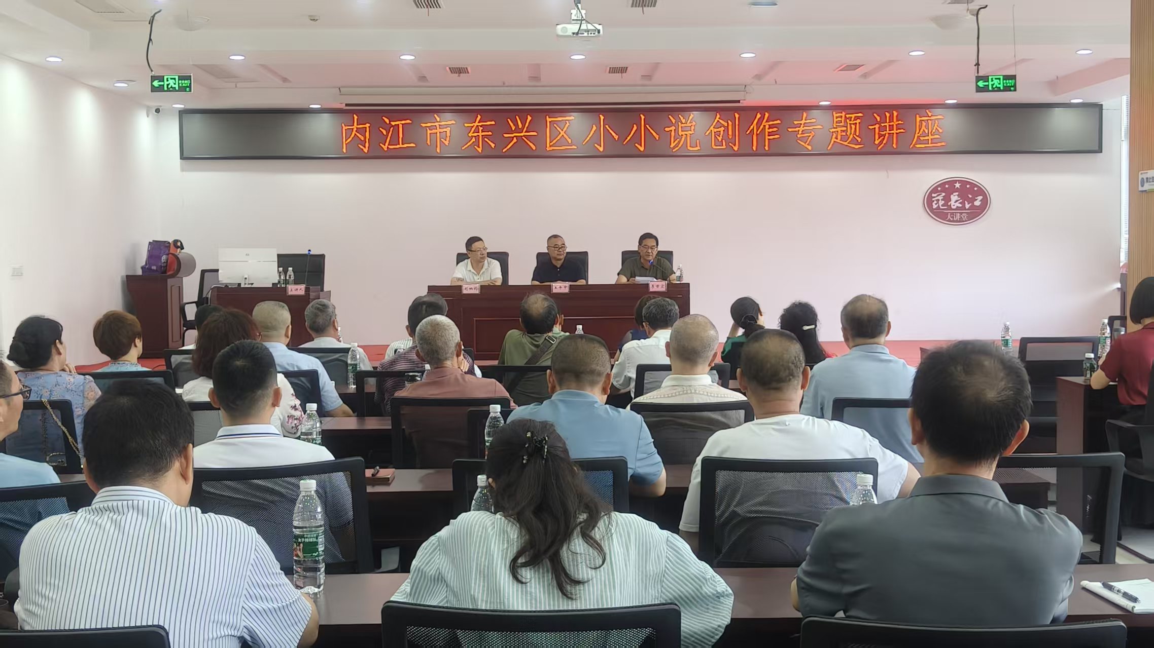 https://www.sczjw.net.cn:443/cms-web/ueditor/download?id=962161041662853120
