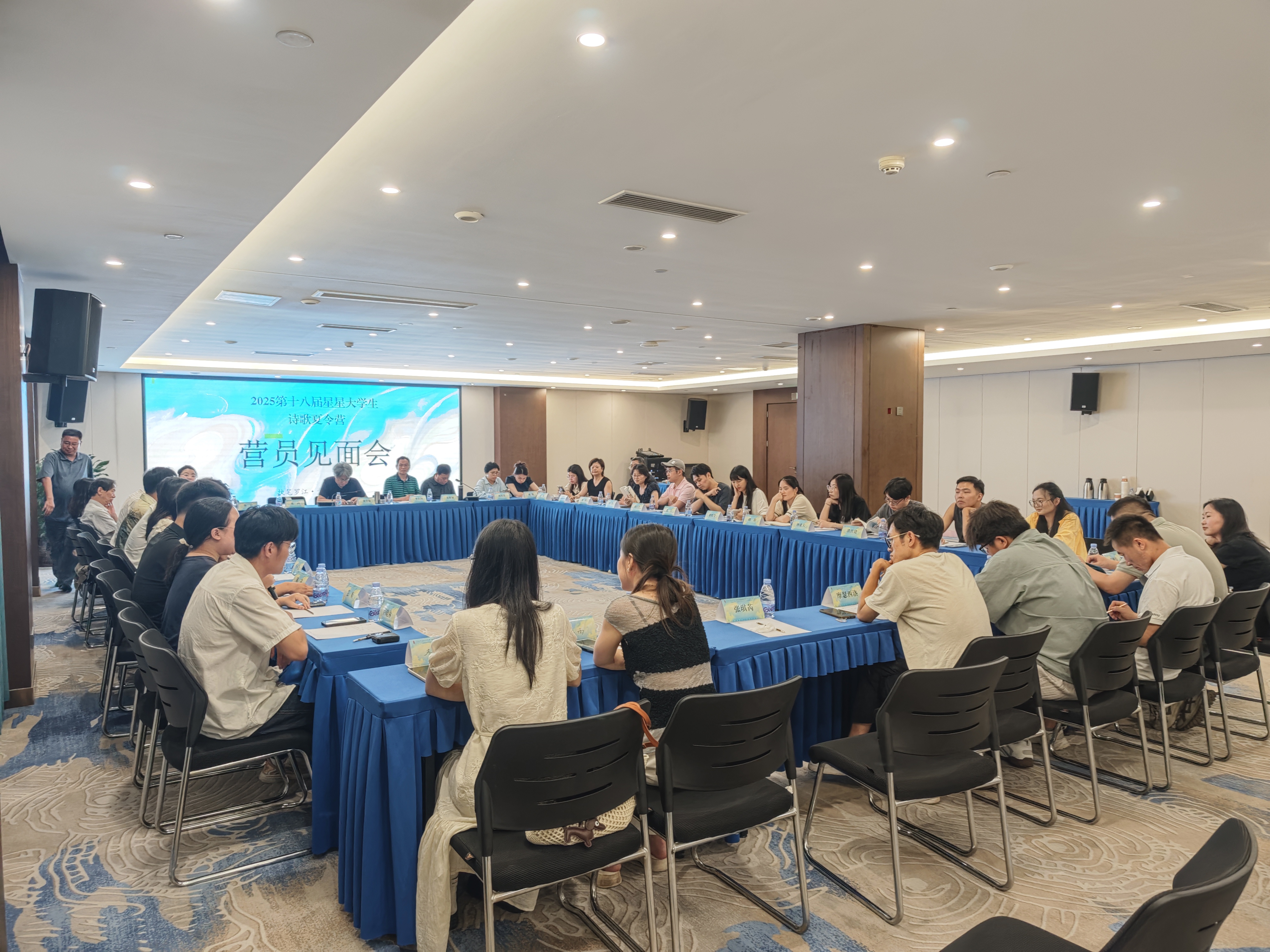https://www.sczjw.net.cn:443/cms-web/ueditor/download?id=965051638811770880