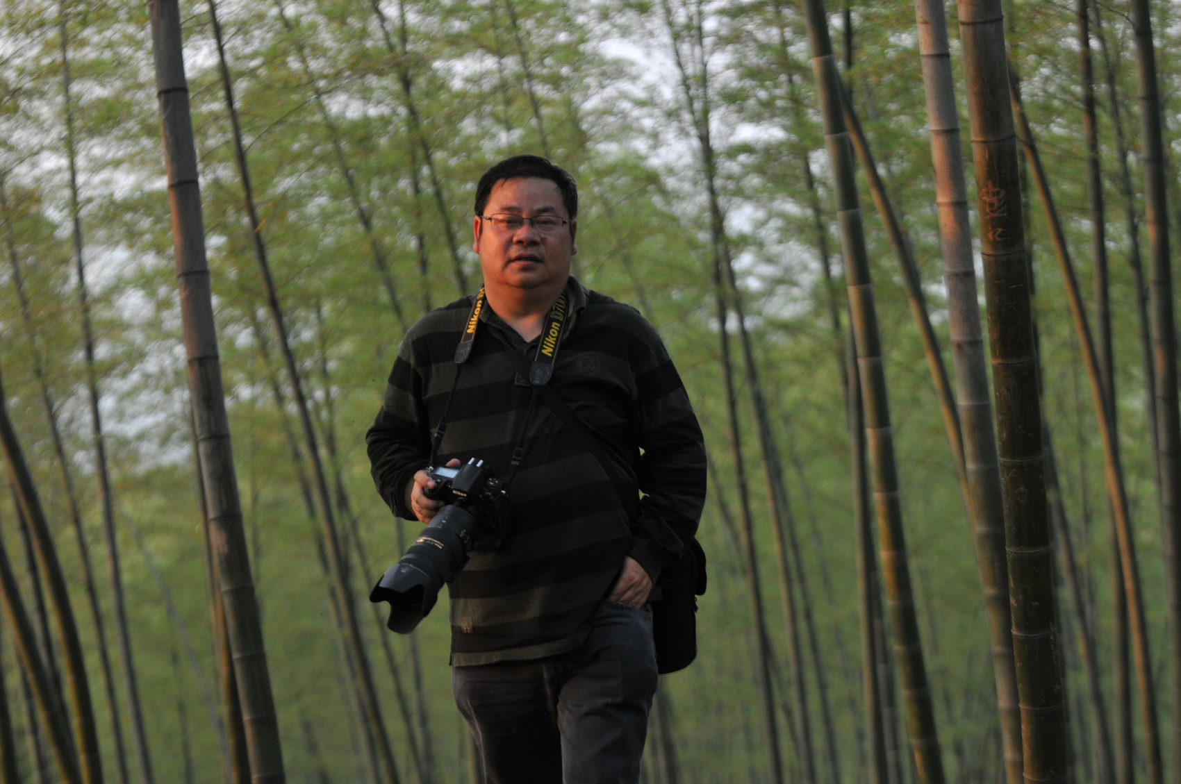 https://www.sczjw.net.cn:443/cms-web/ueditor/download?id=969401473254080512