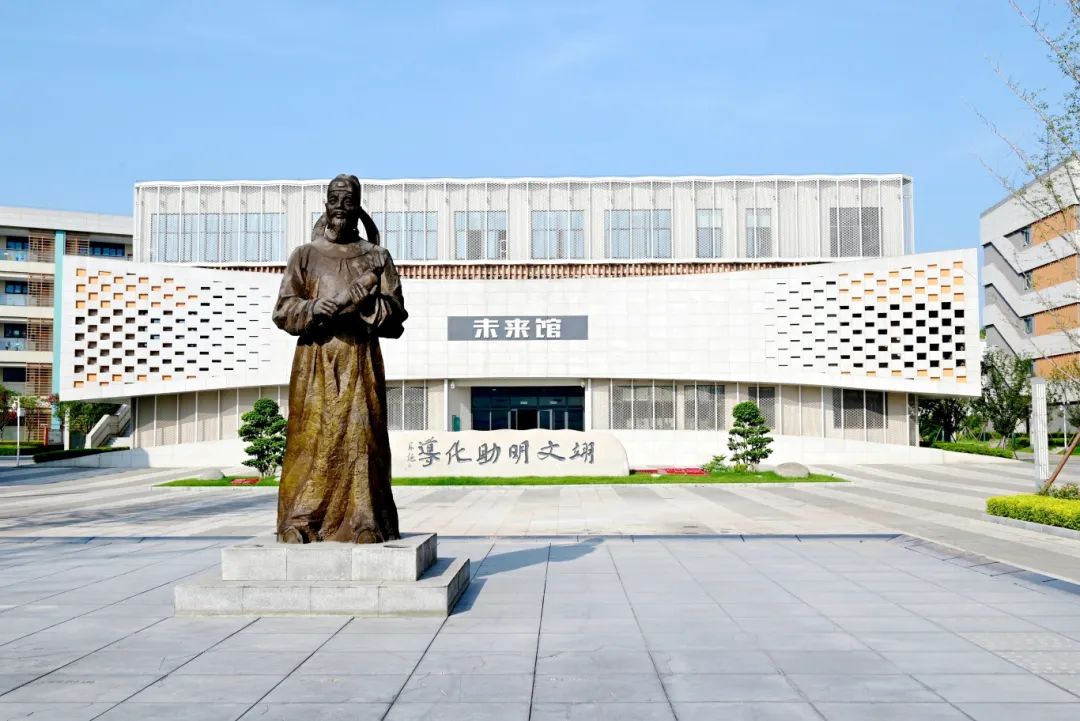 https://www.sczjw.net.cn:443/cms-web/ueditor/download?id=970473458449039360