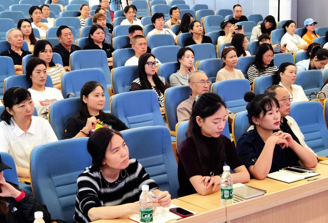 https://www.sczjw.net.cn:443/cms-web/ueditor/download?id=986057236277673984