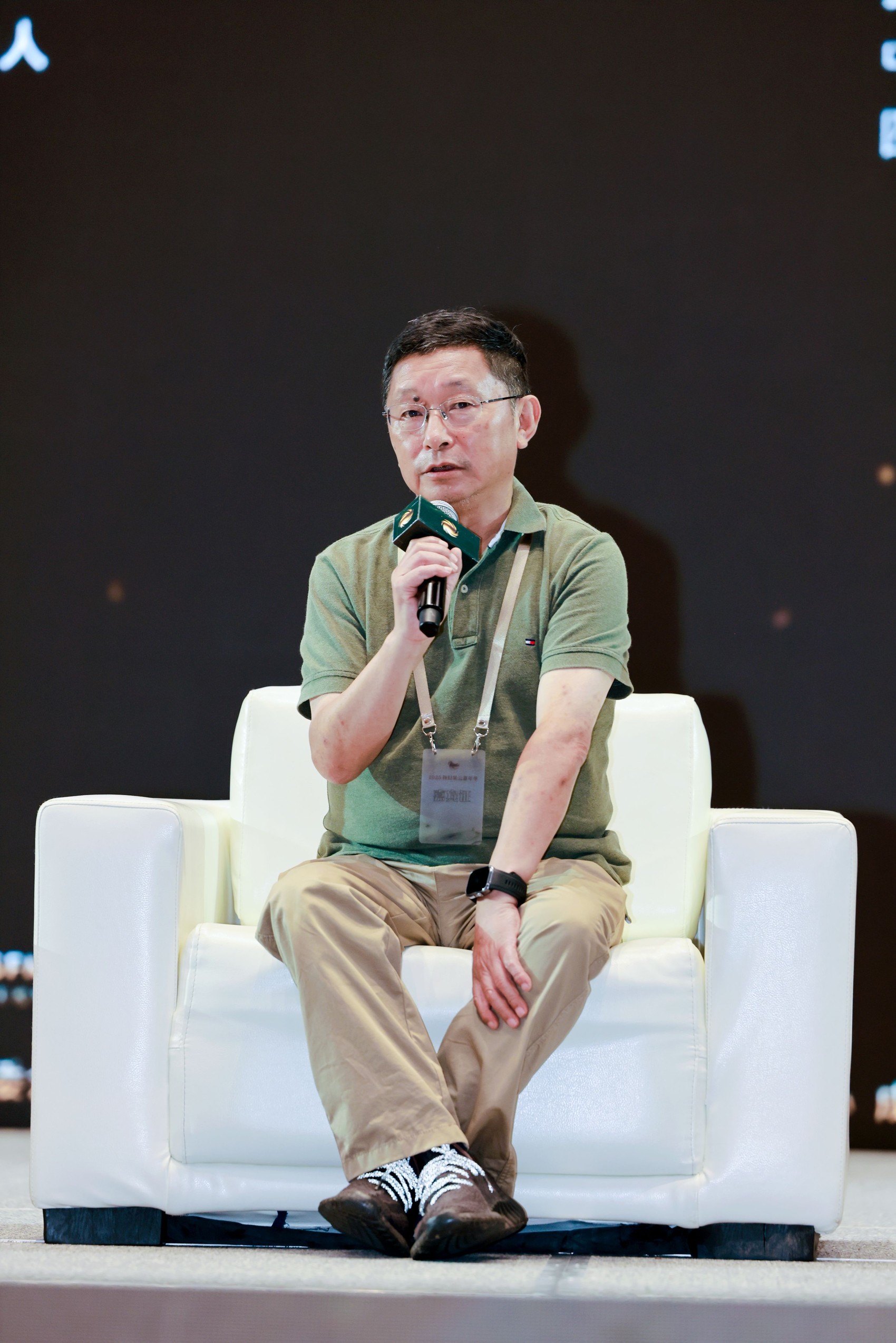 https://www.sczjw.net.cn:443/cms-web/ueditor/download?id=987140106215800832
